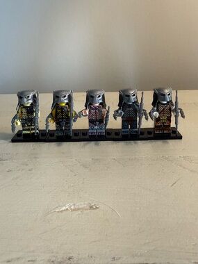 Lot of 5 Predator Movie Custom Building Block Minifigures with Accessories